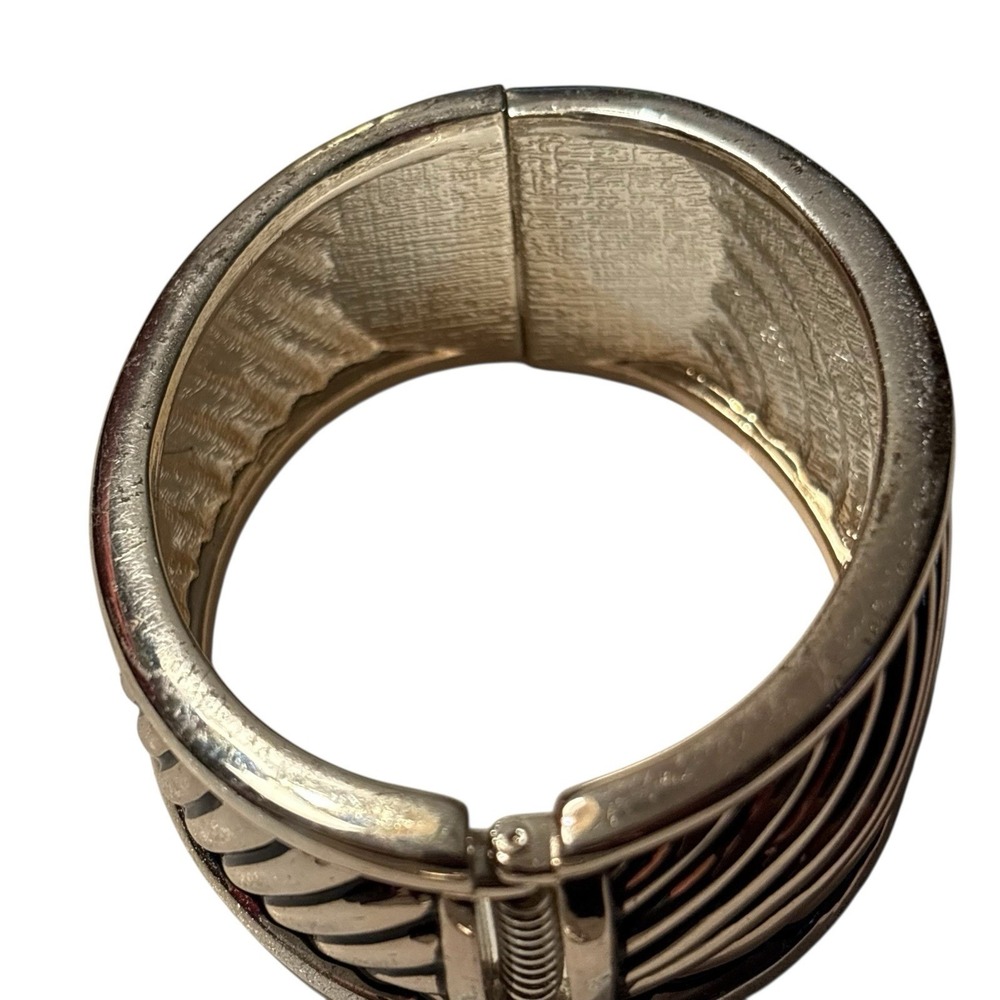 Vintage Premier Designs Ribbed Cuff Bracelet Hinged Clamp Silver Tone‎ Chunky - Picture 9 of 16